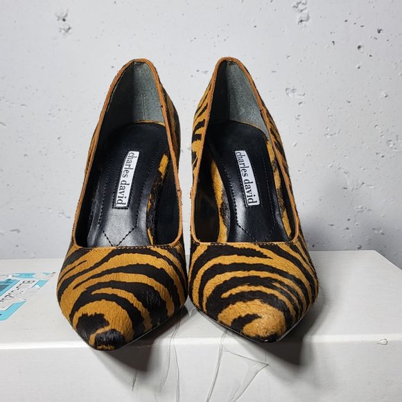 New in Box Charles David Women's Medal Animal Print Block High Heel Pump Size 5 - Picture 12 of 14